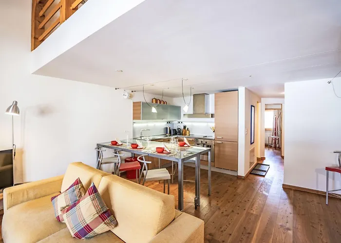 شقة Chesa Alossa By Interhome